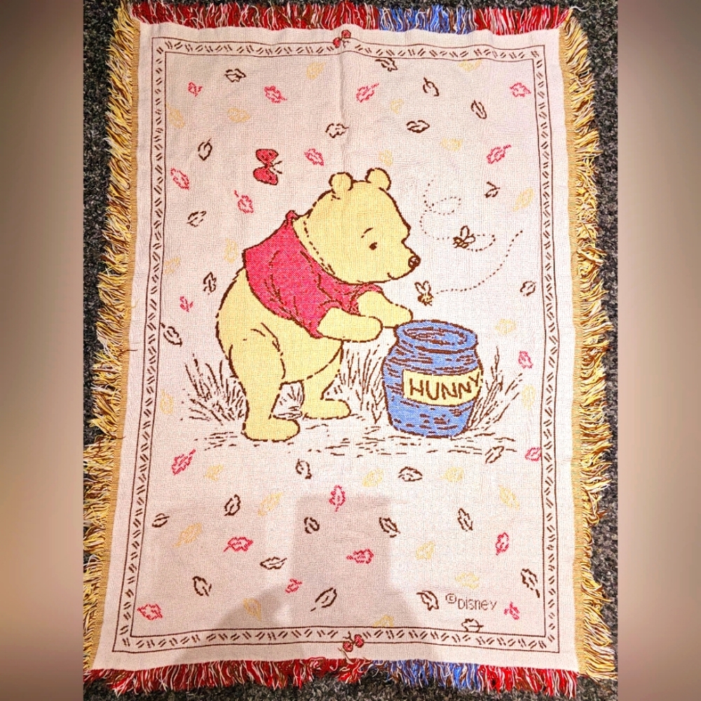 Disney Classic Winnie The Pooh Tapestry Throw Blanket Vintage 36x48 Hunny Fall
